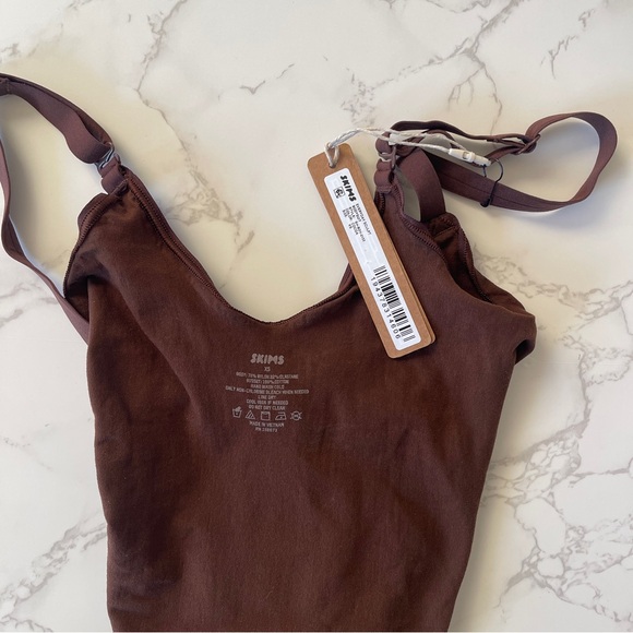 NWT SKIMS Everyday Sculpt Bodysuit in Cocoa Size X-Small - Picture 5 of 6
